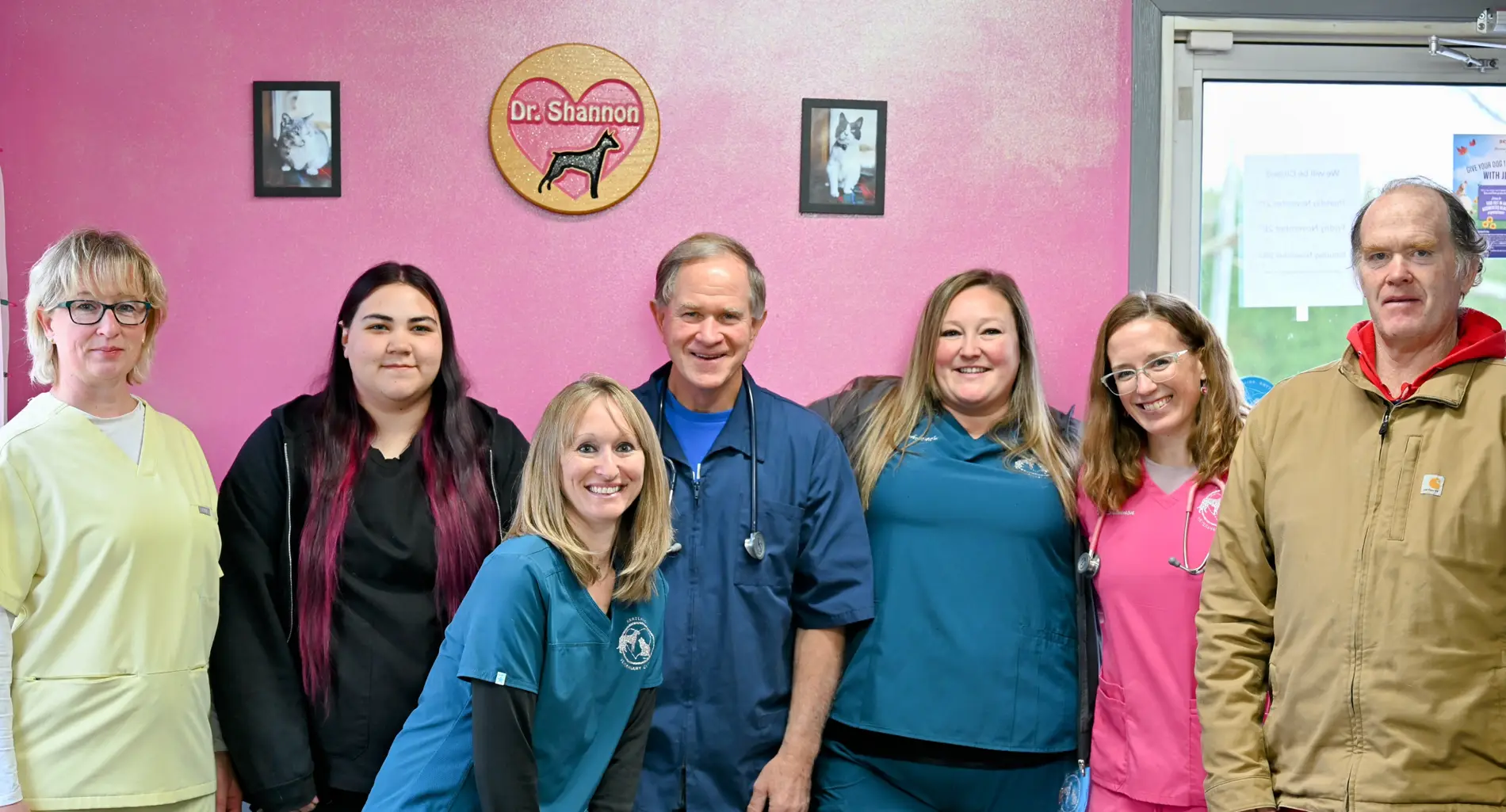 Hartland Veterinary Team in Woodstock IL